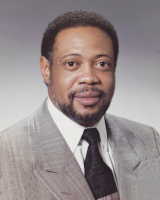 Photo of Senator Lewellen