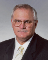 Photo of Senator Mike Everett
