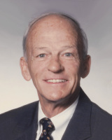 Photo of Senator Jim Hill