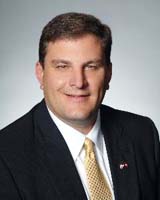 Photo of Representative Lance Reynolds (D)