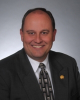 Photo of Representative Steven Breedlove (D)