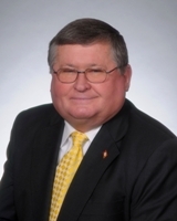 Photo of Representative Jerry Brown (D)