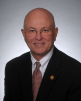 Photo of Representative Les "Skip" Carnine (R)