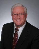 Photo of Representative Robert Dale (R)