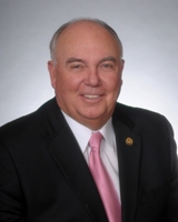 Photo of Representative Monty Davenport (D)