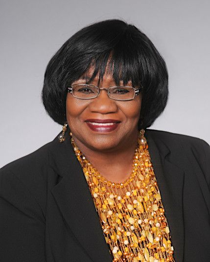 Senator Linda Chesterfield (D)