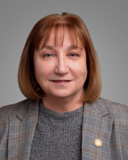 Photo of Representative Frances Cavenaugh (R)
