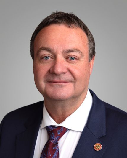 Photo of Representative Shad Pearce (R)